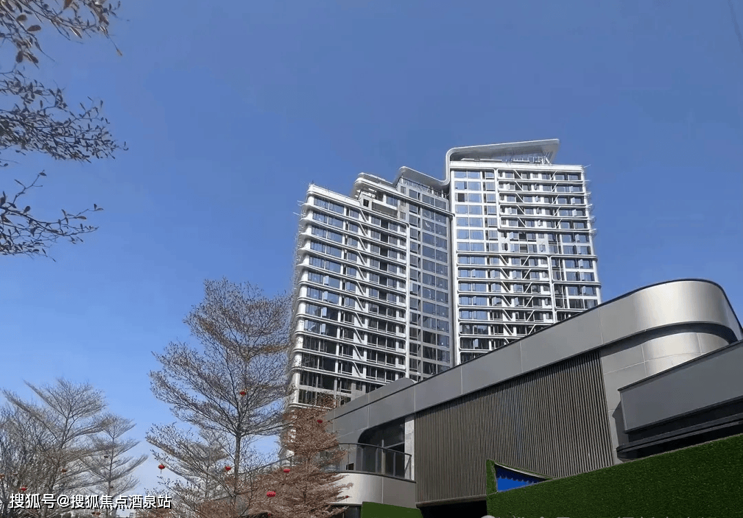 约700万-2000万之间(参考价)厦门【保利国贸天琴】营销中心电话400