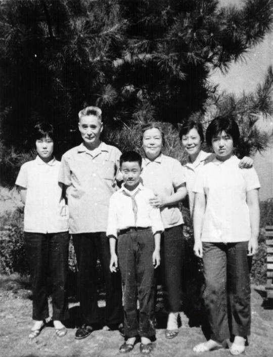 原创82岁老顽固黄维请求再次入监思过感谢新中国的包容关怀