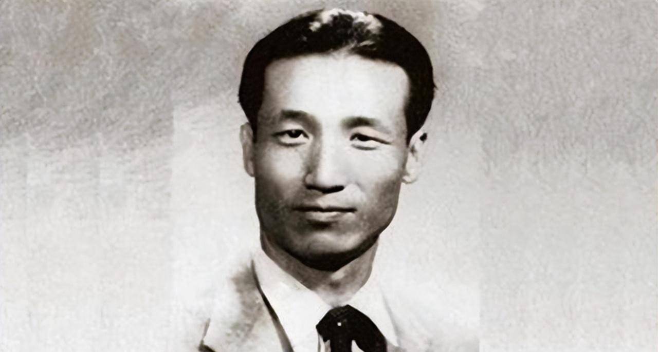 八宝山有一座无名墓却保密40年后公开光荣身份他是谁