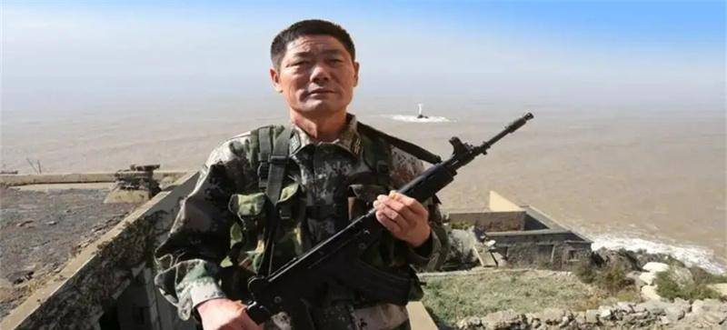 原创人民楷模王继才用一生守一座岛护一面旗