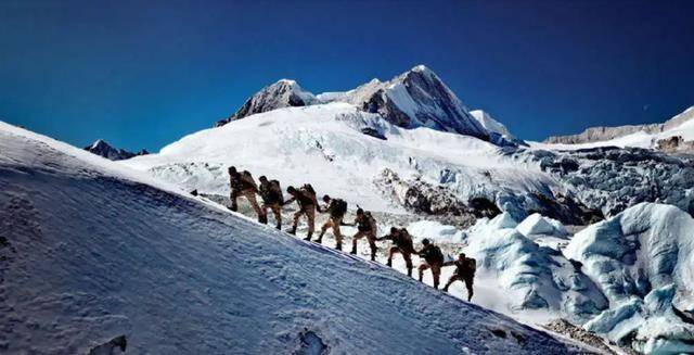 原创1988年西藏一师级干部破例授衔少将靠说黑话消灭16悍匪