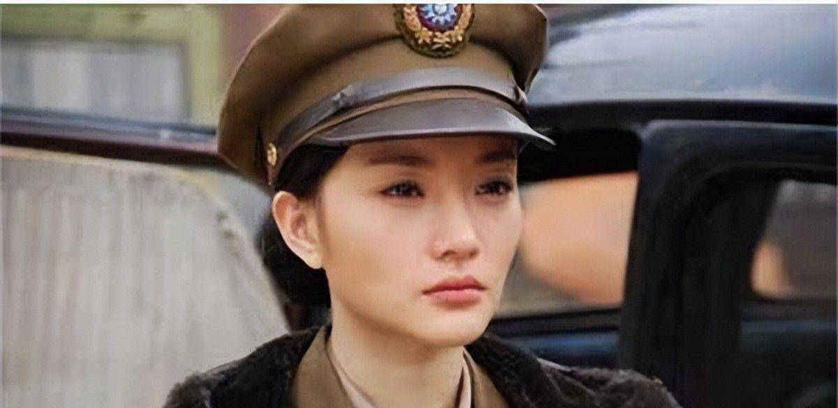 原创军统女特务精通4国语言救下地下党员11年后反挽救了自己一命