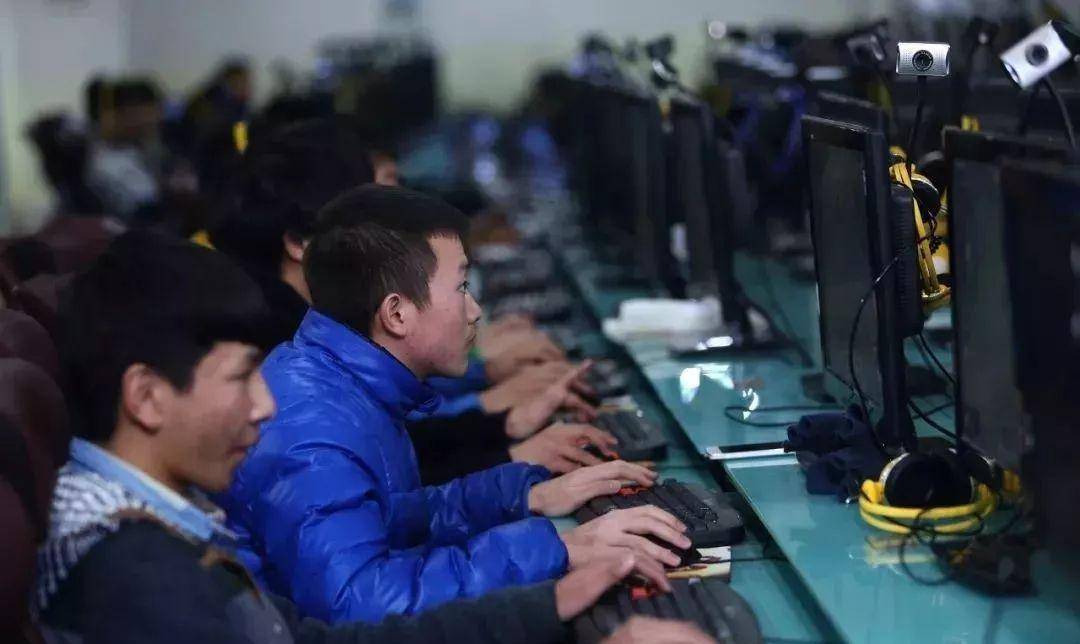 原创当年电击网瘾少年的杨永信被勒令关停网戒中心后来他怎样了