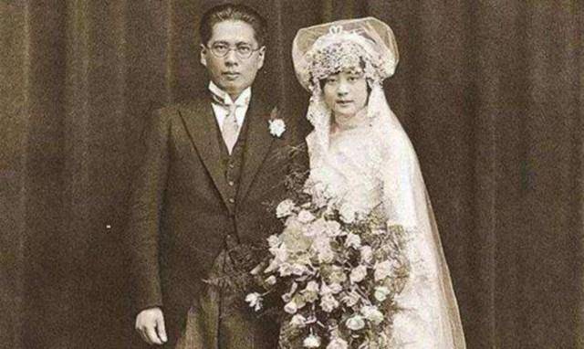 原创盛爱颐初恋强遭拆散母亲嫌弃男友家庭谁知多年后竟高不可攀