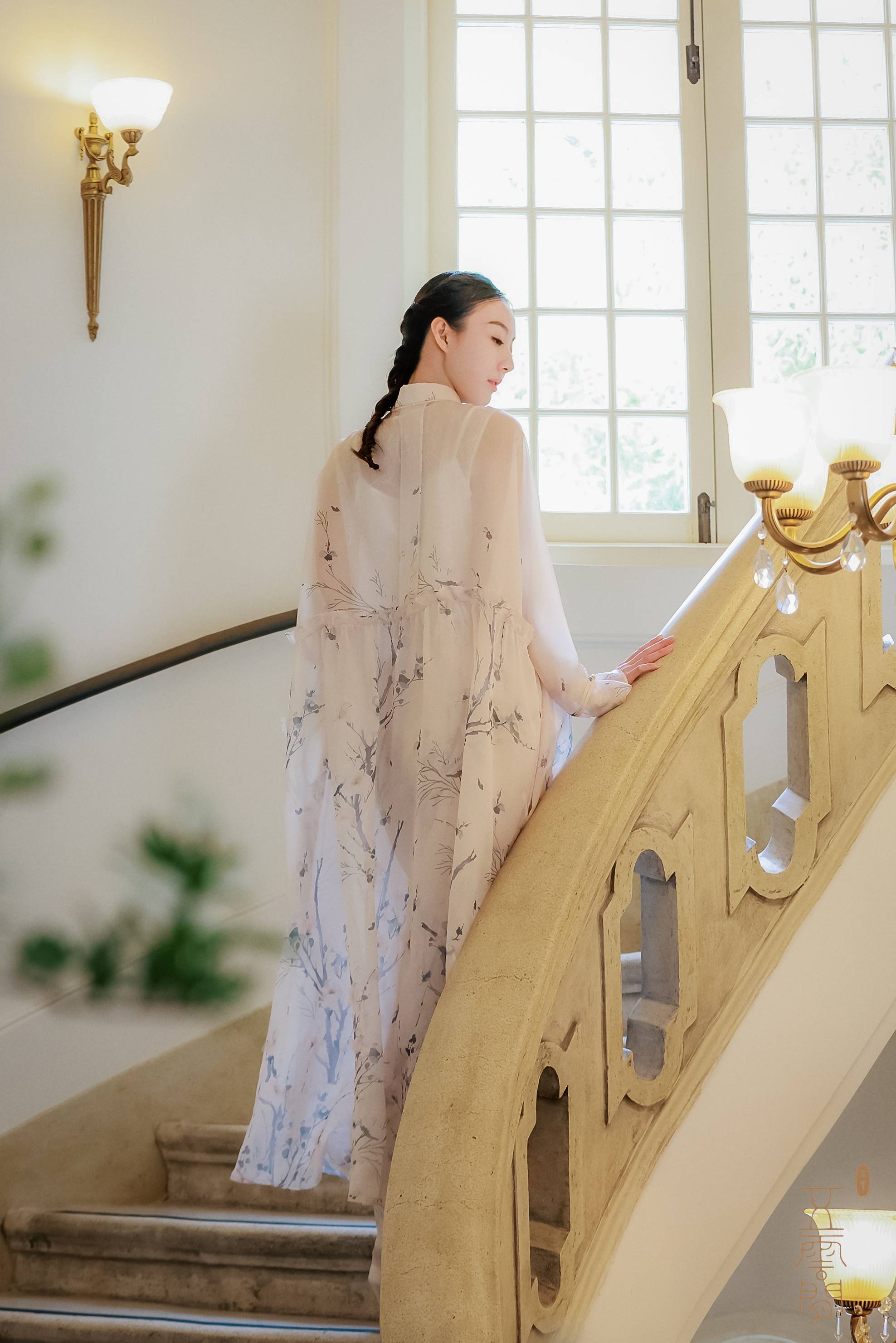 东方新中式绮梦五云间五云间上海时装周沉浸艺术发布会