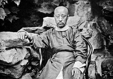 然而,随着舰队的回国,几方势力突然就没了声音.