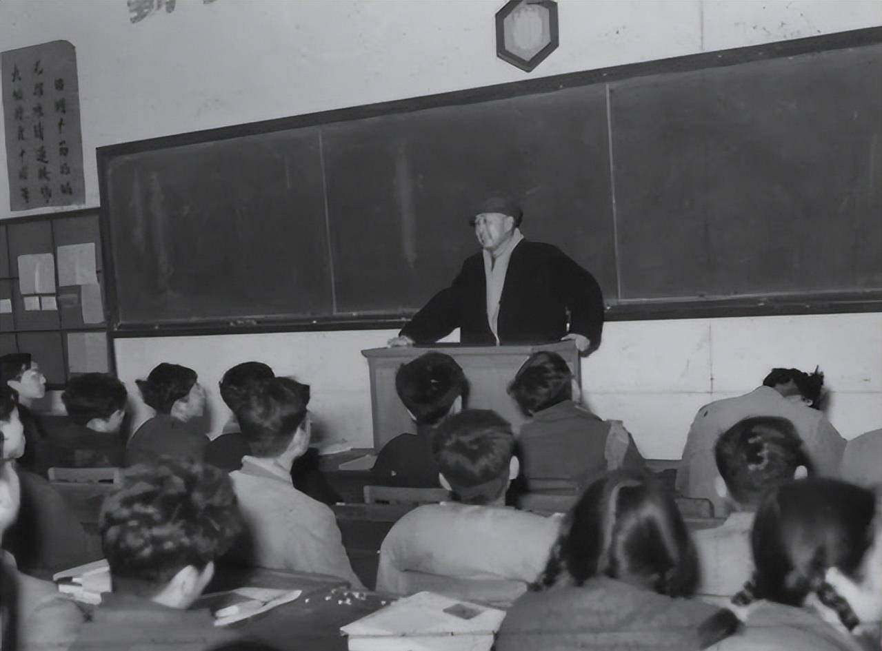 原创钱学森摆脱美国政府的纠缠回国途中却意外突发幸好有电报预警