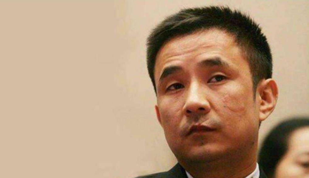 俗话说:"商场如战场",像马云,马化腾这样的人物,都是在时代的浪潮中