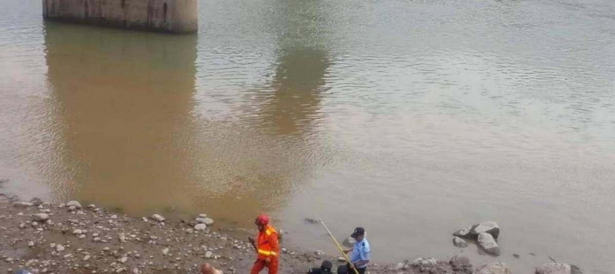 原创原创2019年27岁母亲带三个孩子跳河溺亡留下的两份遗书让人痛心