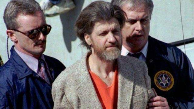 原创他智商167,16岁上哈佛,几个月博士毕业,却隐居山林18年_卡辛斯基