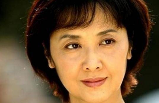 《红楼梦》一夜爆红,后发微博自爆抑郁,网友纷纷留言打气_安雯_苏越