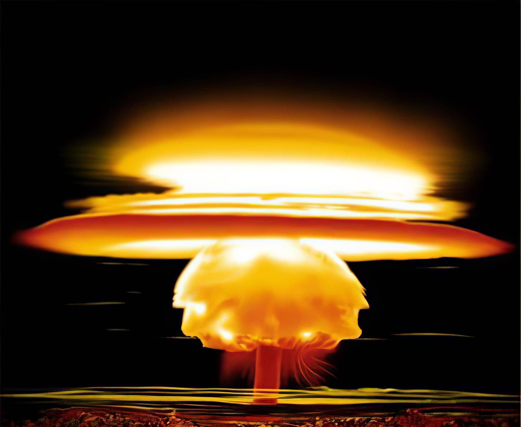 原创原创中国第一颗氢弹试爆后为何法国总统却勃然大怒