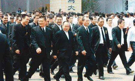 原创竹联帮大佬张安乐:用一卷假录音带,彻底埋葬了蒋家王朝