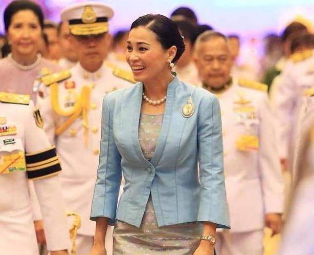 原创如果西拉米王妃回归王室提帮功王子还会认苏提达王后当母亲吗