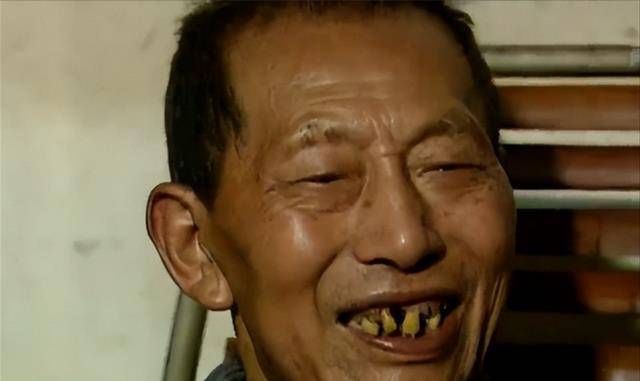 93年台湾老兵找到失散45年的妻子上门问她丈夫我可以带她走吗