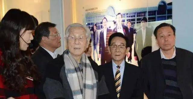 65岁任浙江省委书记,一生大公无私,如今百岁_工作_人民_苏中