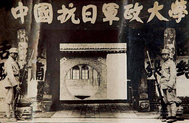 原创1985年百万大裁军中央军委为何成立国防大学人才强基刻不容缓