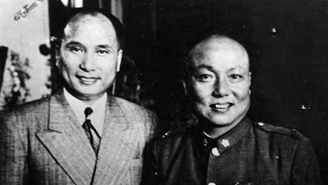 天津城防坚固敌市长交代城防图阅后即焚特工在垃圾桶翻找