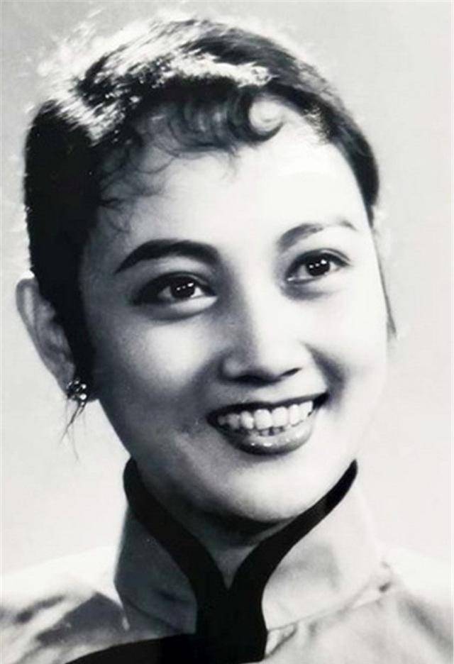 原创王晓棠中国影坛的完美女人美貌与演技并存影坛不坠的老花