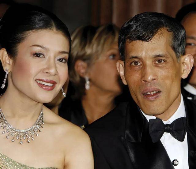 啼笑皆非的是,西拉米与尤瓦提达一样,都是当初玛哈的"宫外小情人"之一