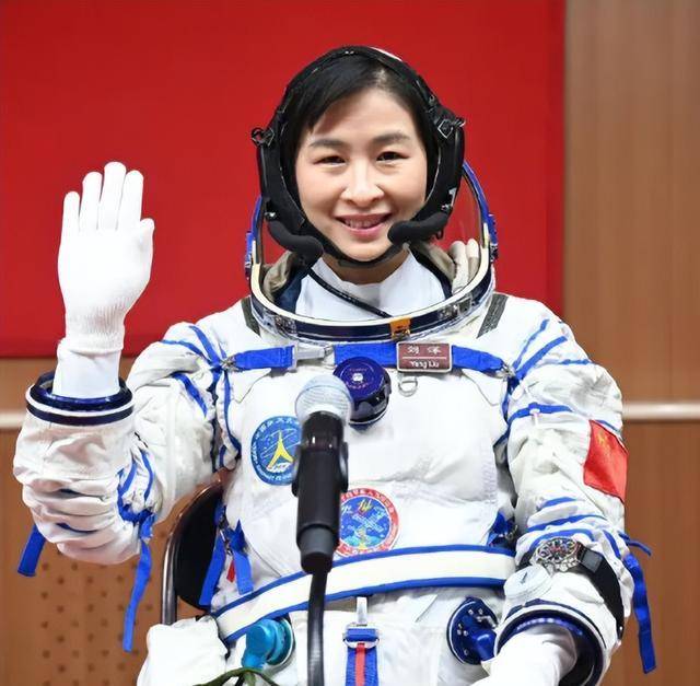 原创刘洋为圆飞天梦曾拒绝丈夫生子要求出征太空前留2条遗言