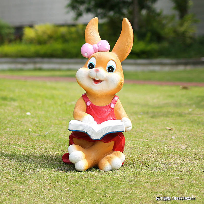 玻璃钢卡通兔子雕塑草坪花园动物造型景观摆件