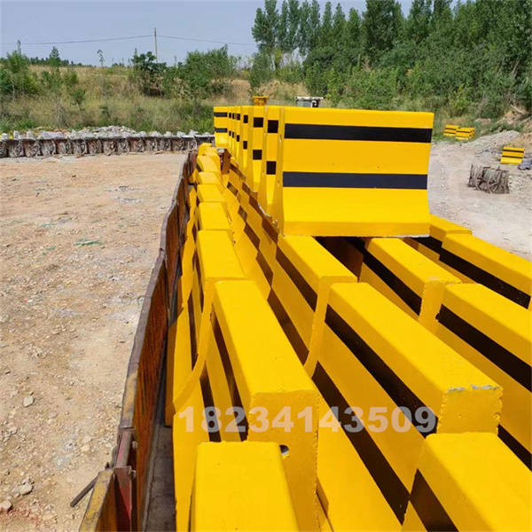 山西长治交通水泥墩混凝土防撞墩生产厂家_防护_产品_隔离