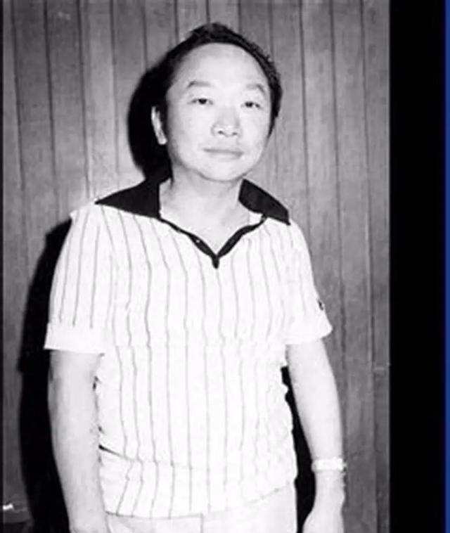 原创古龙幼年随父母移居台湾长大后情路坎坷嗜酒如命48岁去世
