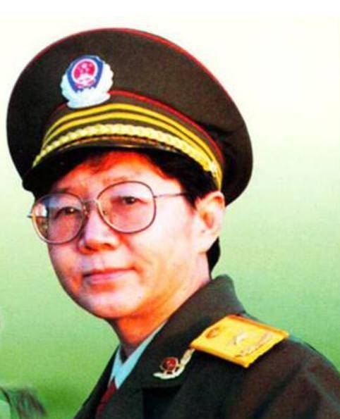原空军副司令员,父亲与岳父都是上将,姐姐是武警女将军_杨成武_部队