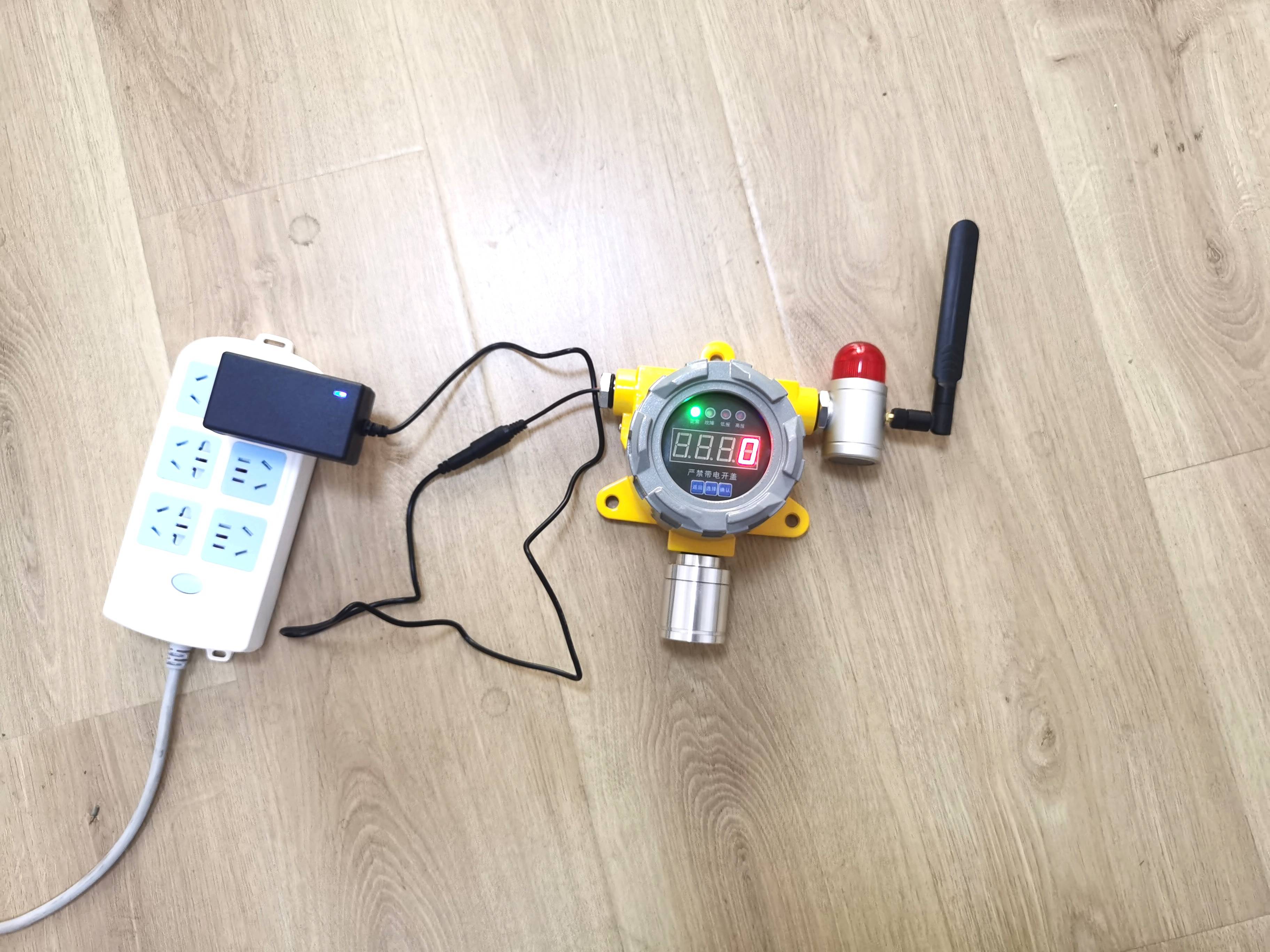 液氯气体是什么,怎样防止液氯对人体健康的危害_报警器_泄漏_检测