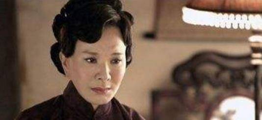 曹锟的身后事,自然有儿女和各房夫人操办.