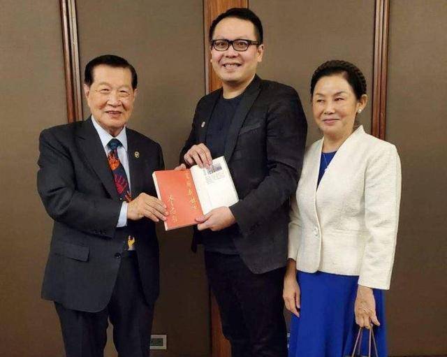 华人神探李昌钰称妻子是最重要的人前妻去世一年半后80高龄再娶