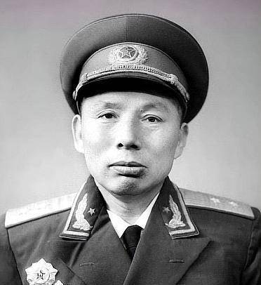 685团属343旅序列,团长是杨得志,副团长为陈正湘,下设三个营.