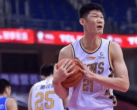 广东队获"加强版胡金秋",天赋炸裂_篮球_张家睿_比赛