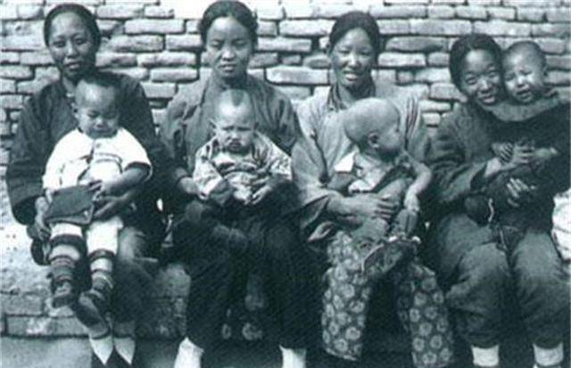 不仅要建立国家,还妄想把老蒋收入自己麾下_张清安_皇帝_巴中县