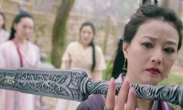 谢逊的屠龙刀被人疯狂抢夺为何灭绝师太的倚天剑却无人问津