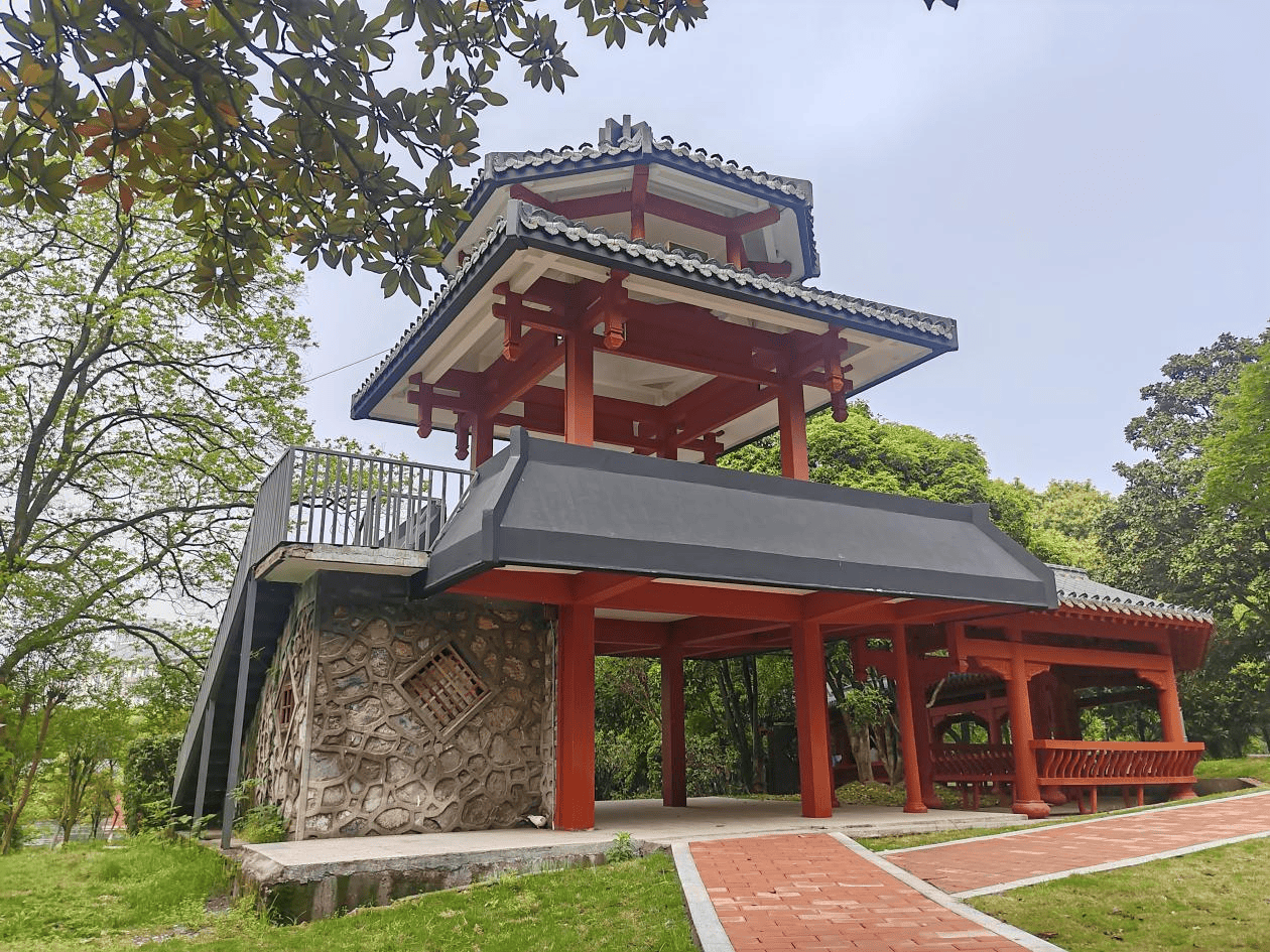 鹅湖公园大门图片