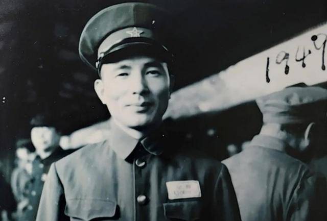 可惜1955年这位将军已评上少将但在授衔前一个月病逝了