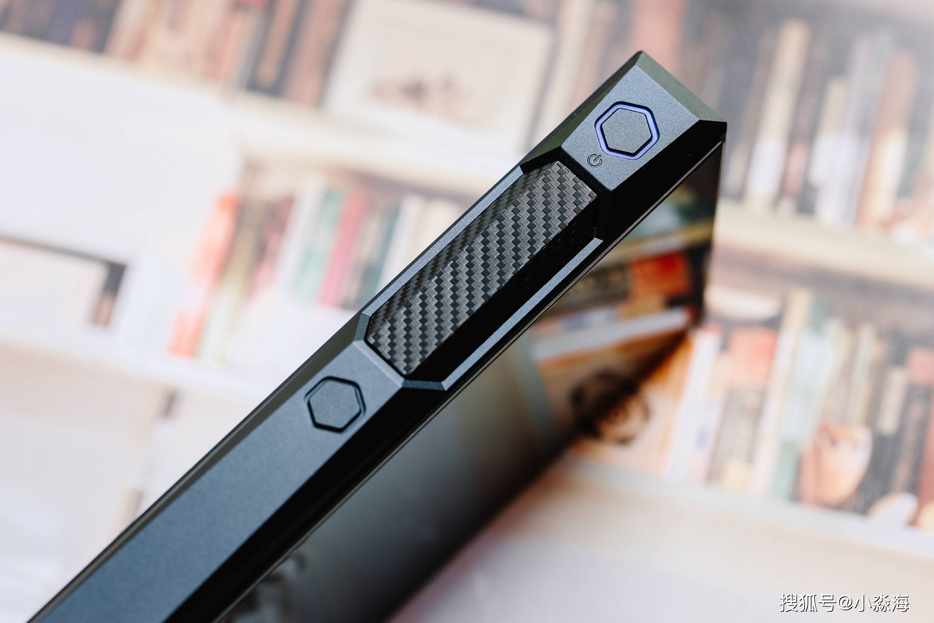 飞傲 m23 便携播放器上手:不容错过的满杯机型