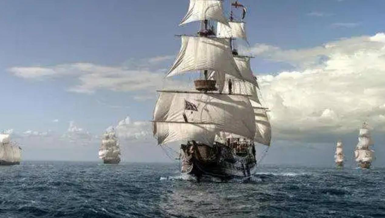 而克里斯因为家道中落17岁开始跑船,17岁在新水手里已经算高龄,但