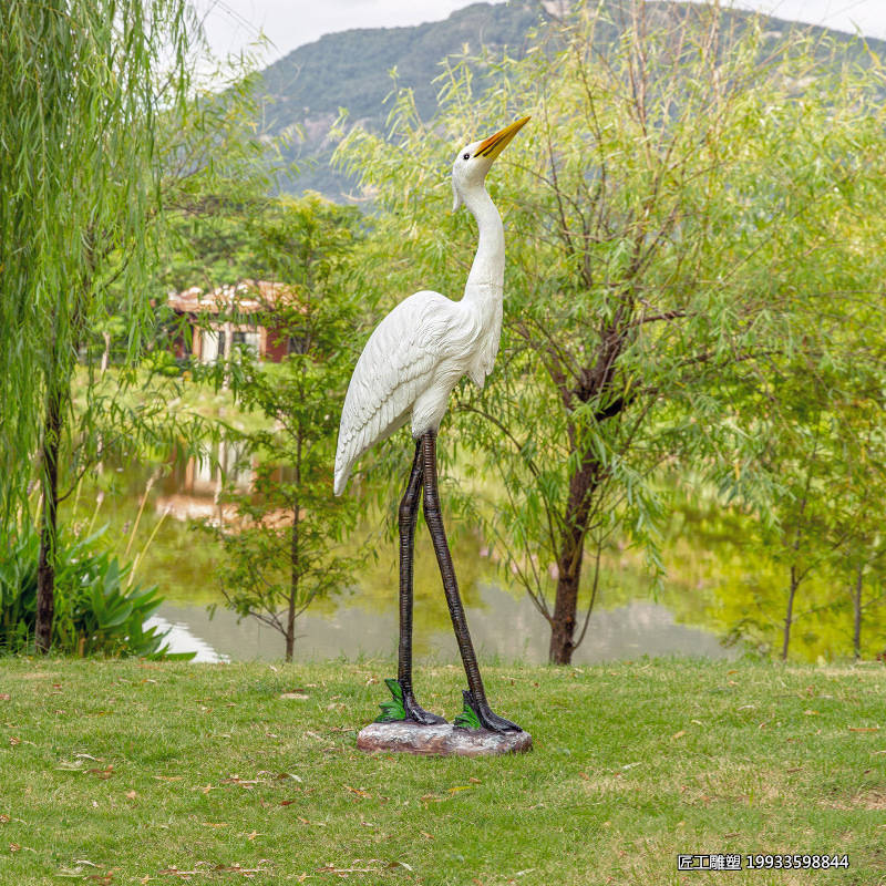 玻璃钢户外仿真白鹭雕塑 装饰园林景观动物模型
