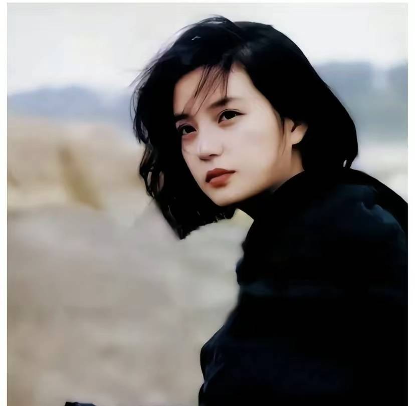 赵薇股权再遭冻结!原来她干的"丑事",远比你想象得更加恶劣