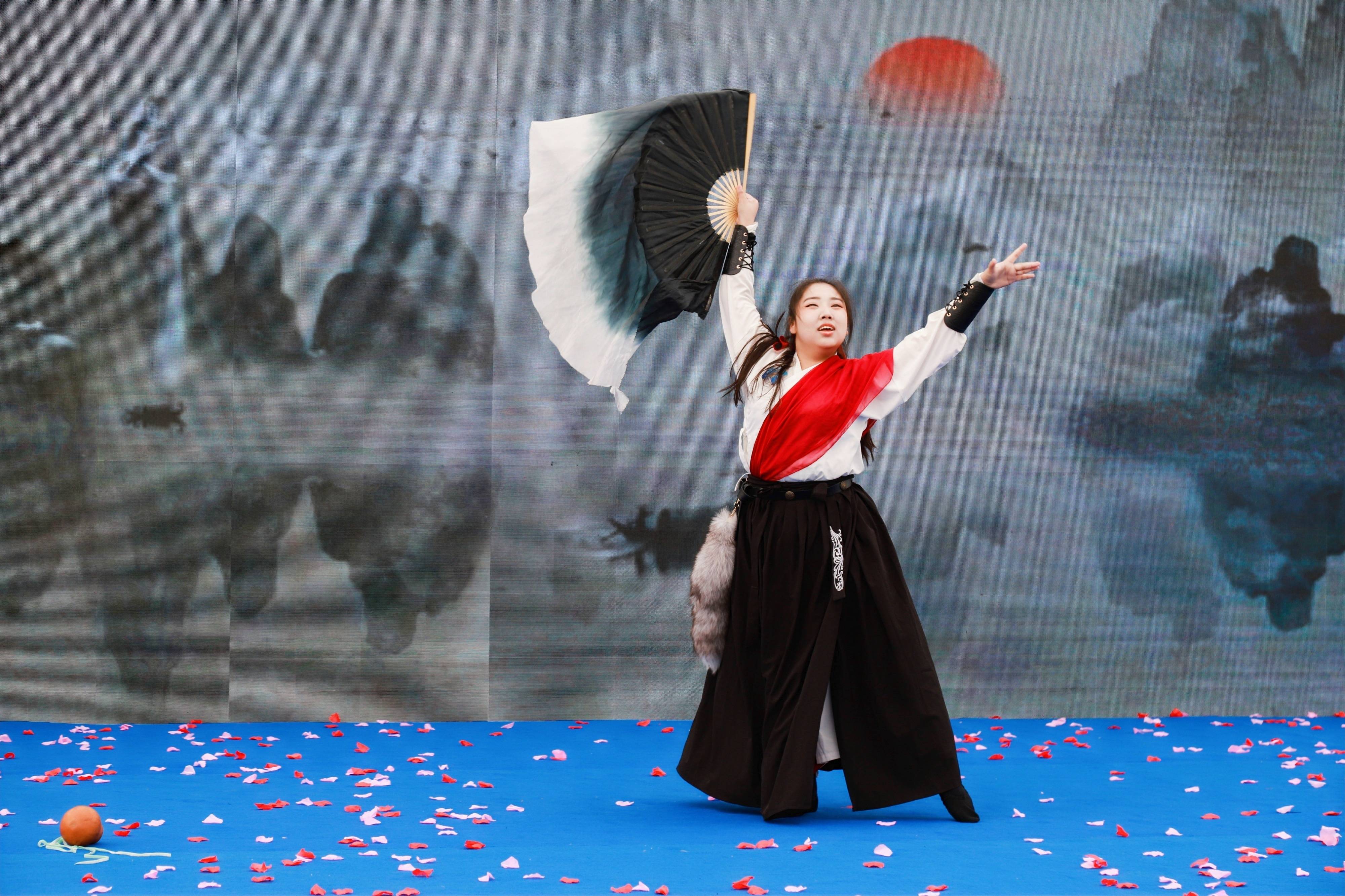 深圳汉服舞蹈大赛将于5月3日在深圳五一国际车展现场开赛