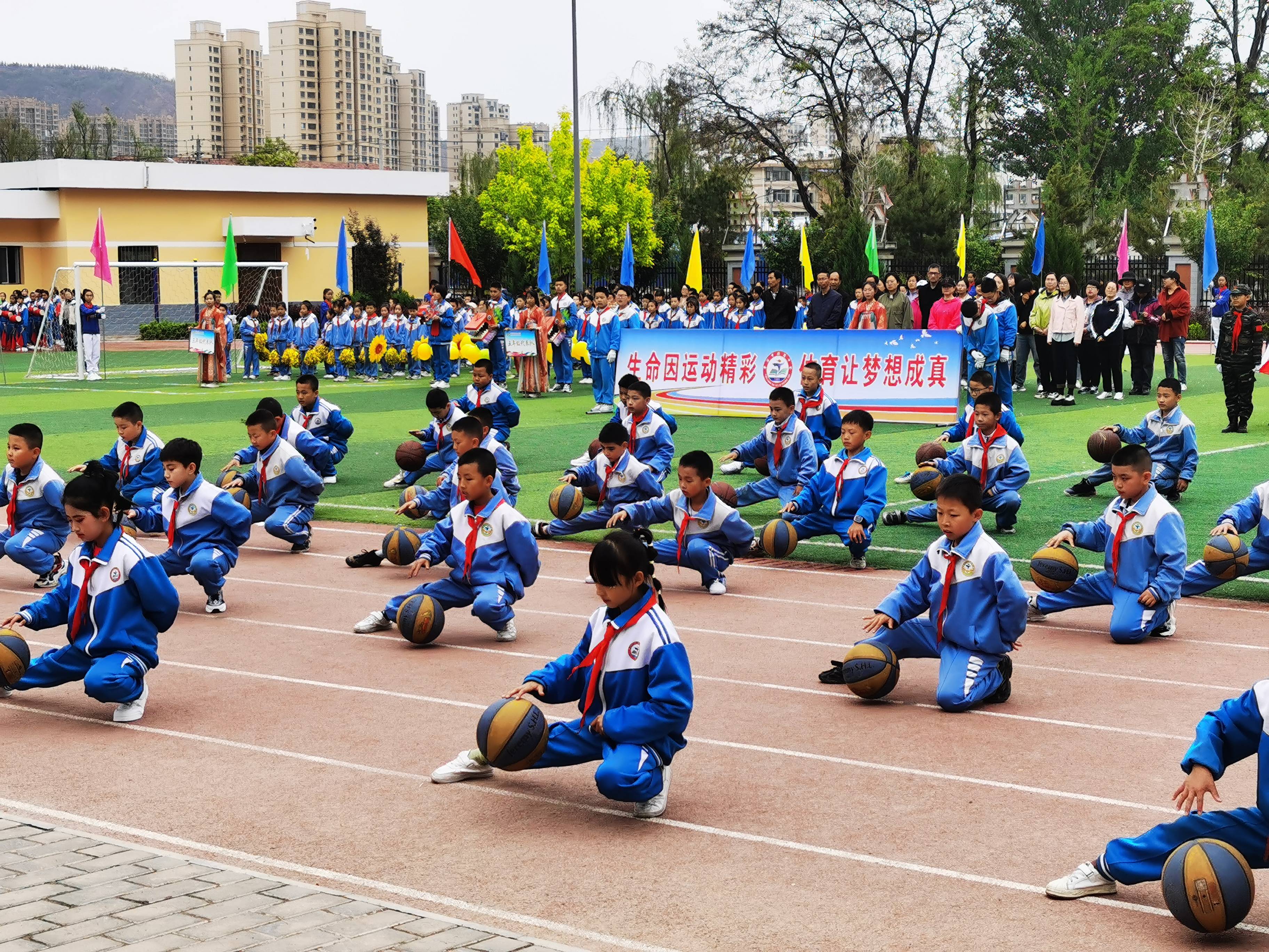 平凉铁路中学图片