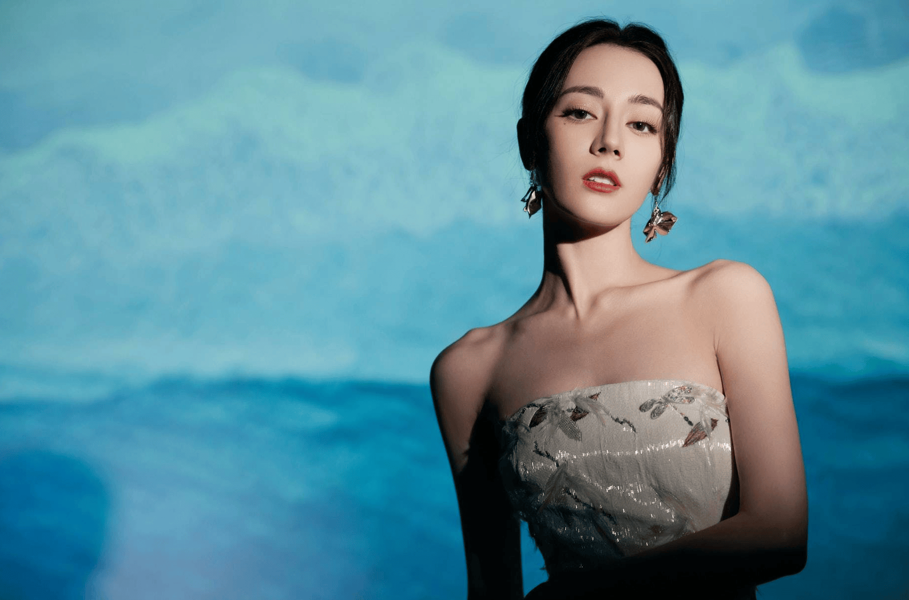 女神迪丽热巴,完美曲线真是绝了!