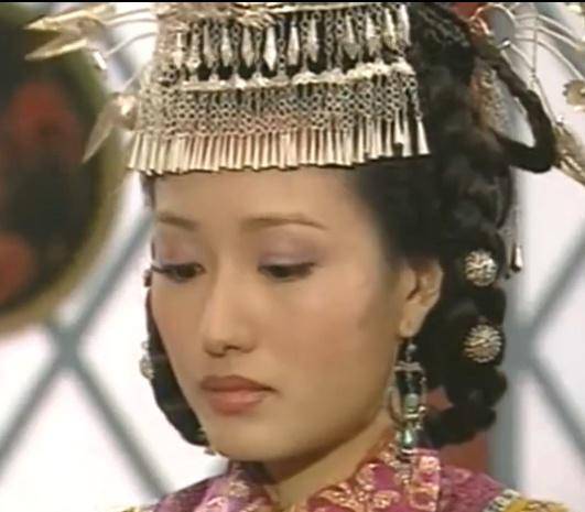 追尊三叔成宗元妃弘吉剌失怜答里为贞慈静懿皇后,升祔太庙配享成宗,让