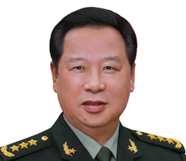 他是第一任陆军司令员