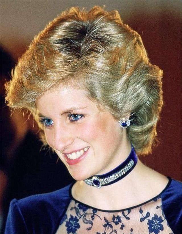 已故英国首相撒切尔夫人眼中的戴安娜:闲散贵妇,天真的时装模特