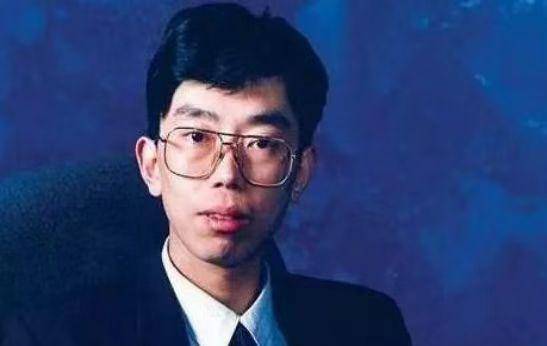 史玉柱(图源:网络)这些举动,除了带来轰动效应和争议外,没有给巨 