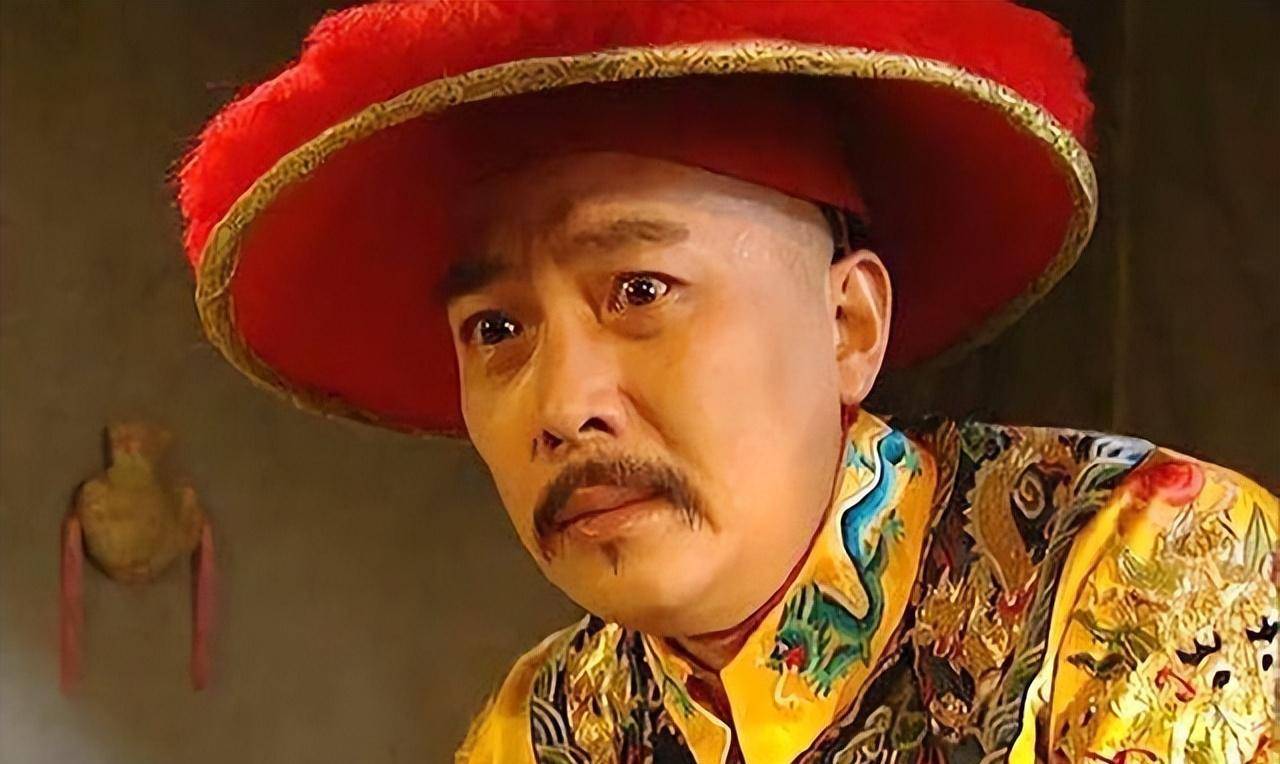 在圣旨上,雍正给出加封胤裪的理由是"曾经理三衙门事务井井有条",言语